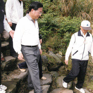 陳水扁總統於陽明山參加「魚路古道人文生態之旅」-陳水扁總統活動照片-MOFA109179CF-2020-12-PH00085-128