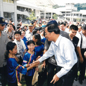 陳水扁總統於南投縣聽取國姓鄉梅林社區簡報暨參觀社區農村文物館-陳水扁總統活動照片-MOFA109179CF-2020-12-PH00086-025