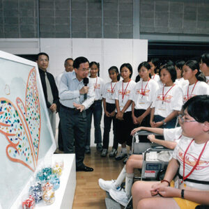 陳水扁總統於台北與「總統教育獎」得主參觀硫園-陳水扁總統活動照片-MOFA109179CF-2020-12-PH00088-065