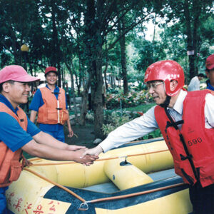 陳水扁總統於高雄訪視泛舟活動-陳水扁總統活動照片-MOFA109179CF-2020-12-PH00089-040