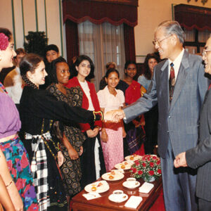 總統府茶會款待台灣世界展望會青年大使亞藍南提斯等人 總統府-李總統照片冊-MOFA109179CF-2020-12-PH00096-108