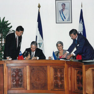 中尼兩國簽署聯合公報-李總統照片冊-MOFA109179CF-2020-12-PH00115-007