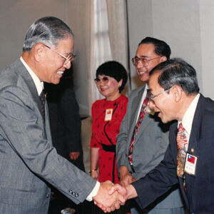 總統接見美國羅省中華會館僑團首長回國訪問團團長馬樹榮夫婦等人於總統府-李總統照片冊-MOFA109179CF-2020-12-PH00115-075