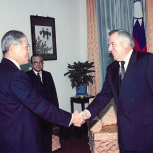 總統接見德國國會議員陶柏瑟先生-李總統照片冊-MOFA109179CF-2020-12-PH00121-005