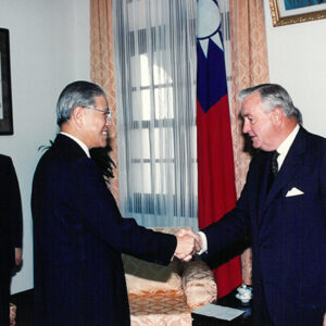 總統接見美商漢華銀行董事長馬吉立等人於總統府-李總統照片冊-MOFA109179CF-2020-12-PH00121-101