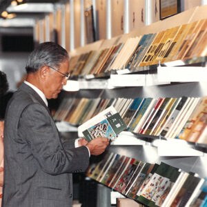 總統參觀教科書演進展於國立編譯館-李總統照片冊-MOFA109179CF-2020-12-PH00121-127