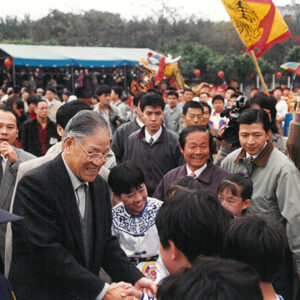 總統參觀第三屆客家民俗文化表演活動(桃園縣龍潭鄉)-李總統照片冊-MOFA109179CF-2020-12-PH00122-045