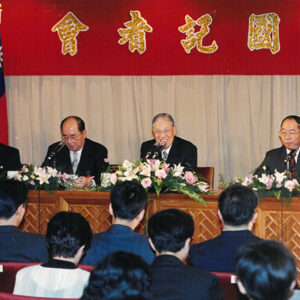 總統於中正機場舉行返國記者會-李總統照片冊-MOFA109179CF-2020-12-PH00122-091