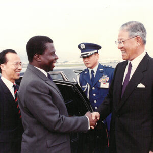 軍禮歡迎幾內亞比索國務委員會主席維拉閣下於松山機場-李總統照片冊-MOFA109179CF-2020-12-PH00123-025