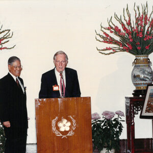 美國康乃爾大學贈予李總統傑出校友榮譽狀-李總統照片冊-MOFA109179CF-2020-12-PH00123-096